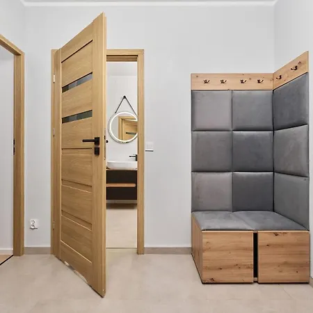 Nowa Manufaktura Krzyki By Renters Апартаменты *