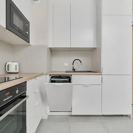 Apartment Nowa Manufaktura Krzyki By Renters