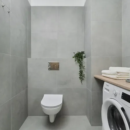 Nowa Manufaktura Krzyki By Renters