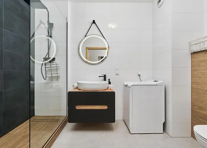 Nowa Manufaktura Krzyki By Renters فروتسواف