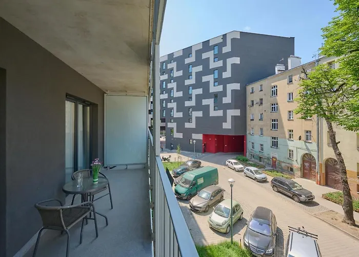 Nowa Manufaktura Krzyki By Renters فروتسواف