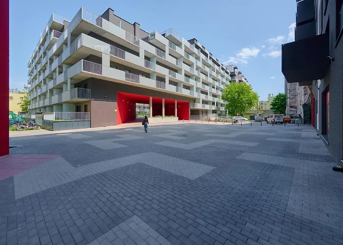 Nowa Manufaktura Krzyki By Renters *