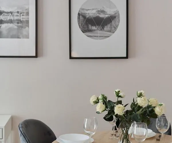 شقة Nowa Manufaktura Krzyki By Renters *